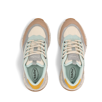 Taos Footwear Advance