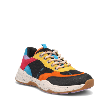 Taos Footwear Advance